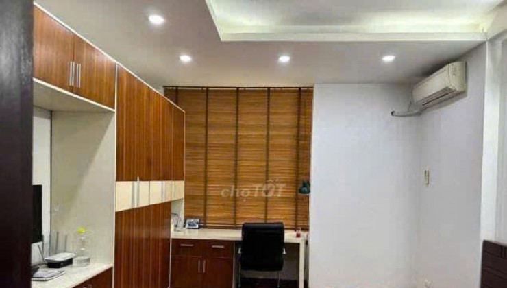 Cho thuê MBKD SPA PHỐ Nguyên Hồng - Đống Đa - 50m - 4 tầng - 28 triệu